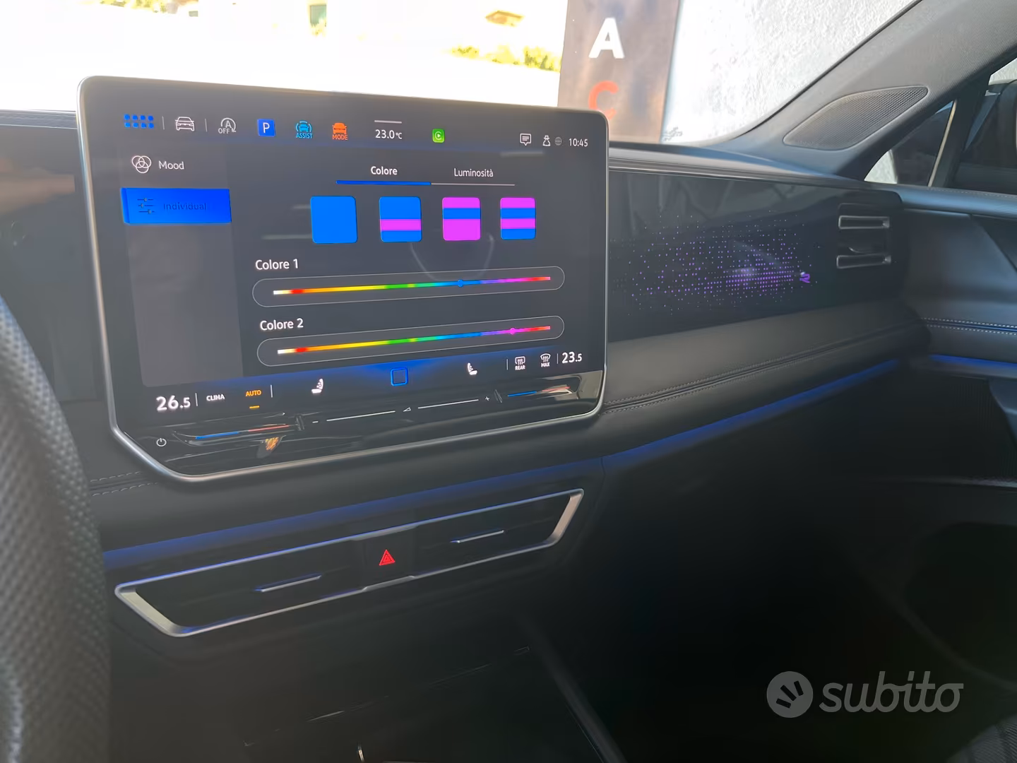 Volkswagen Tiguan  2.0 TDI 150 CV DSG R-Line Plus V - Immagine 8