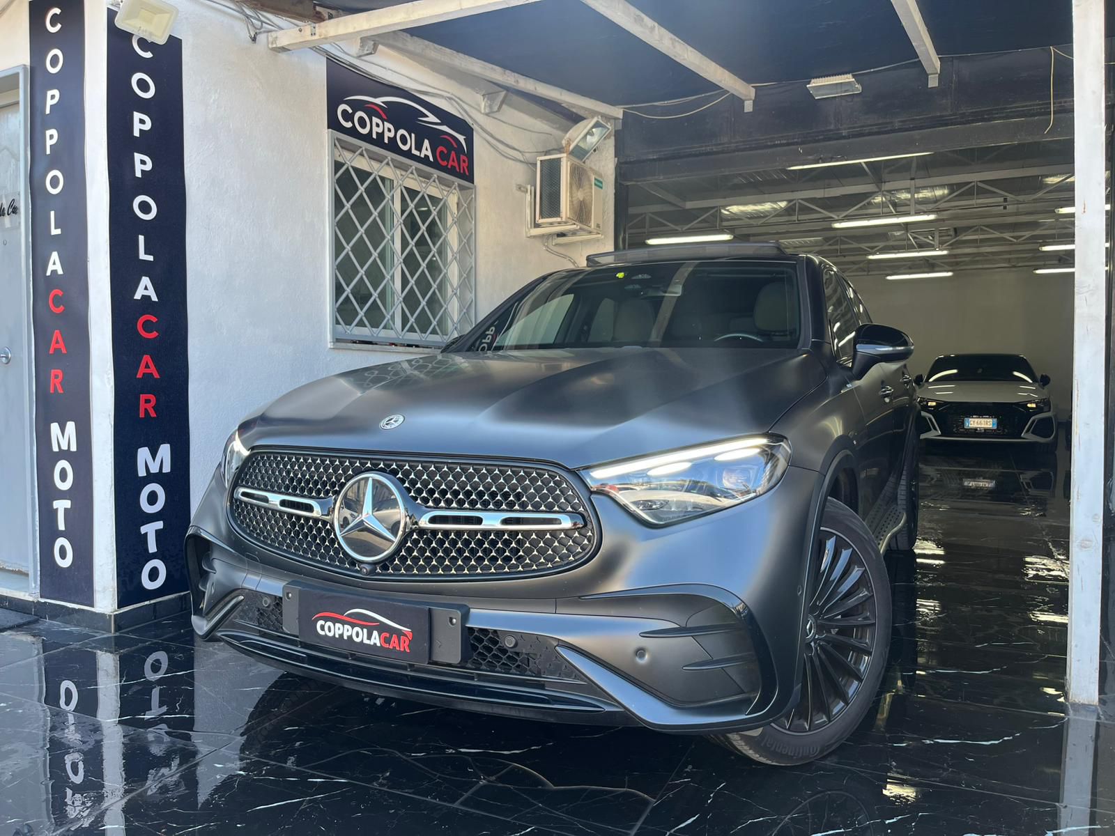 Mercedes-Benz GLC 220 GLC 220 d 4Matic Mild hybrid Coupé AMG Line Premium Plus - Immagine 2