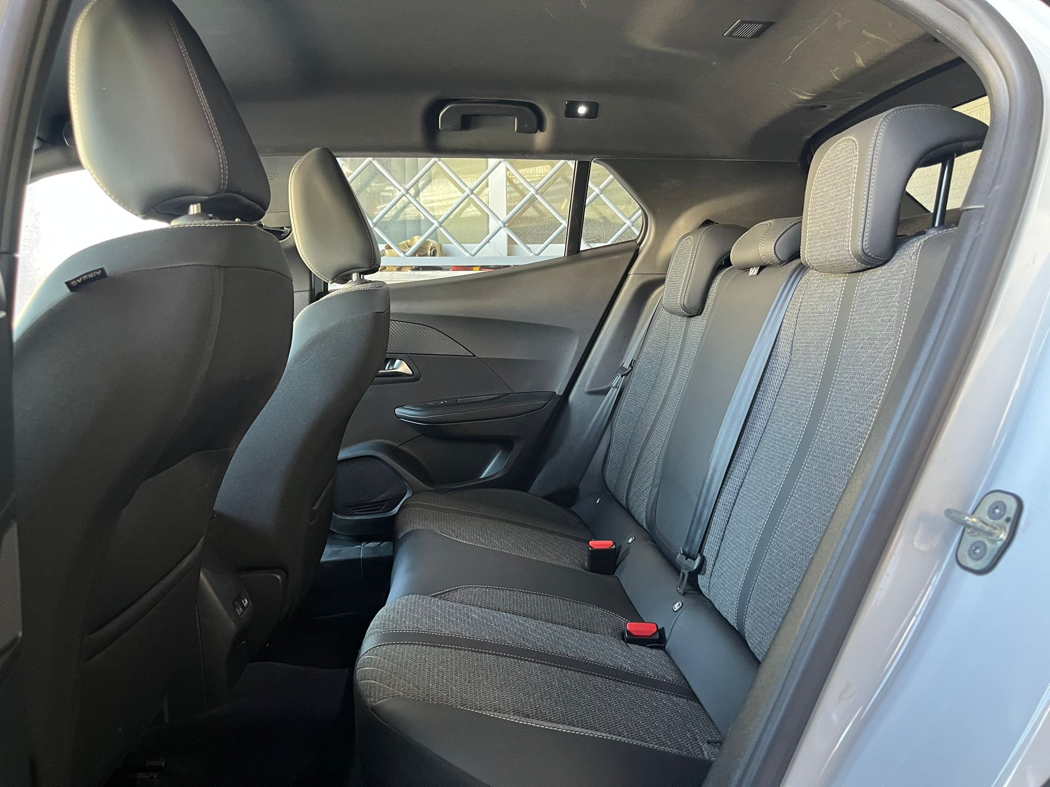 Peugeot  2008 2008 BlueHDi 92 S&S EAT8 - Immagine 11