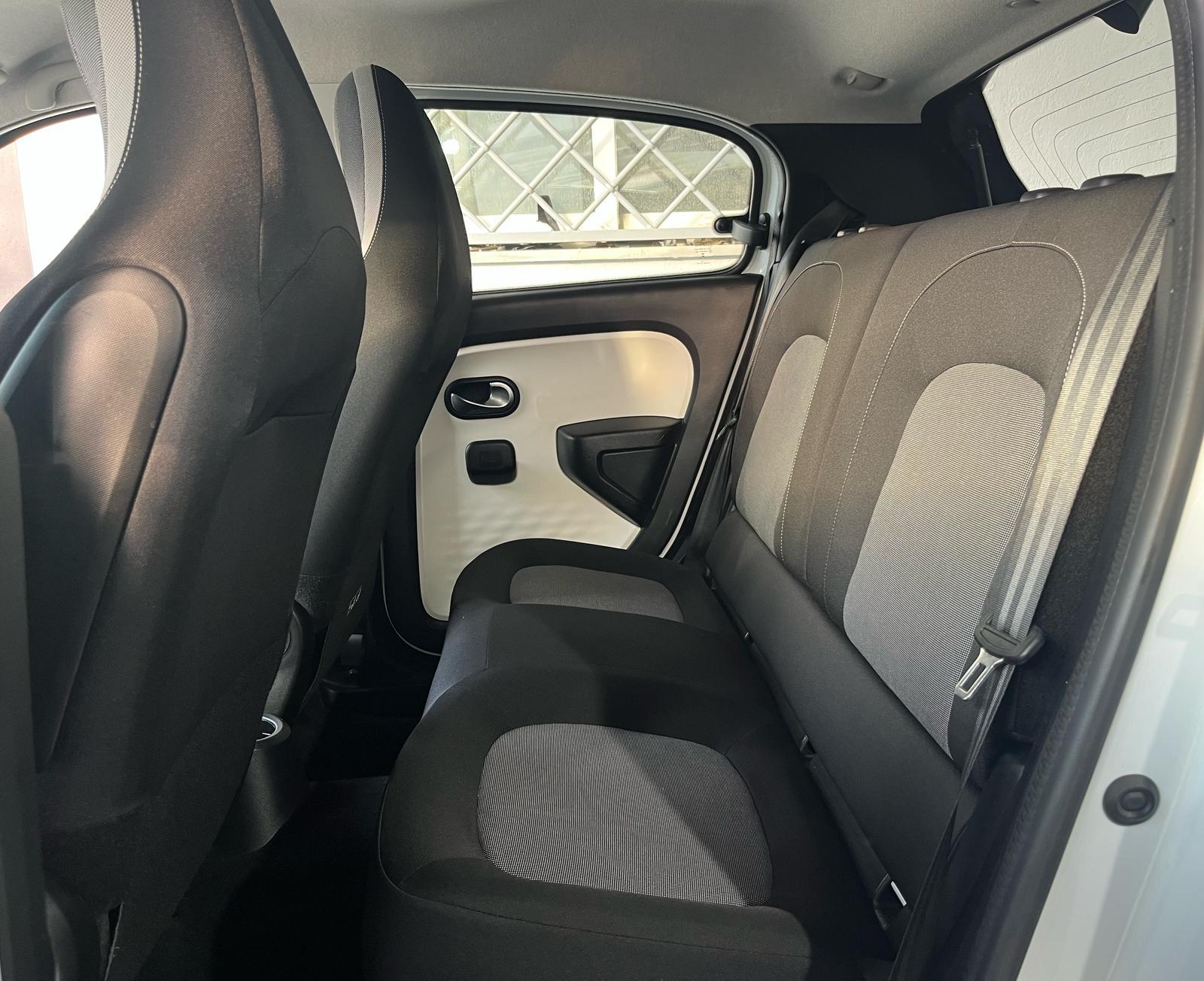 Renault  Twingo  TCe 90 CV EDC Intens - Immagine 10