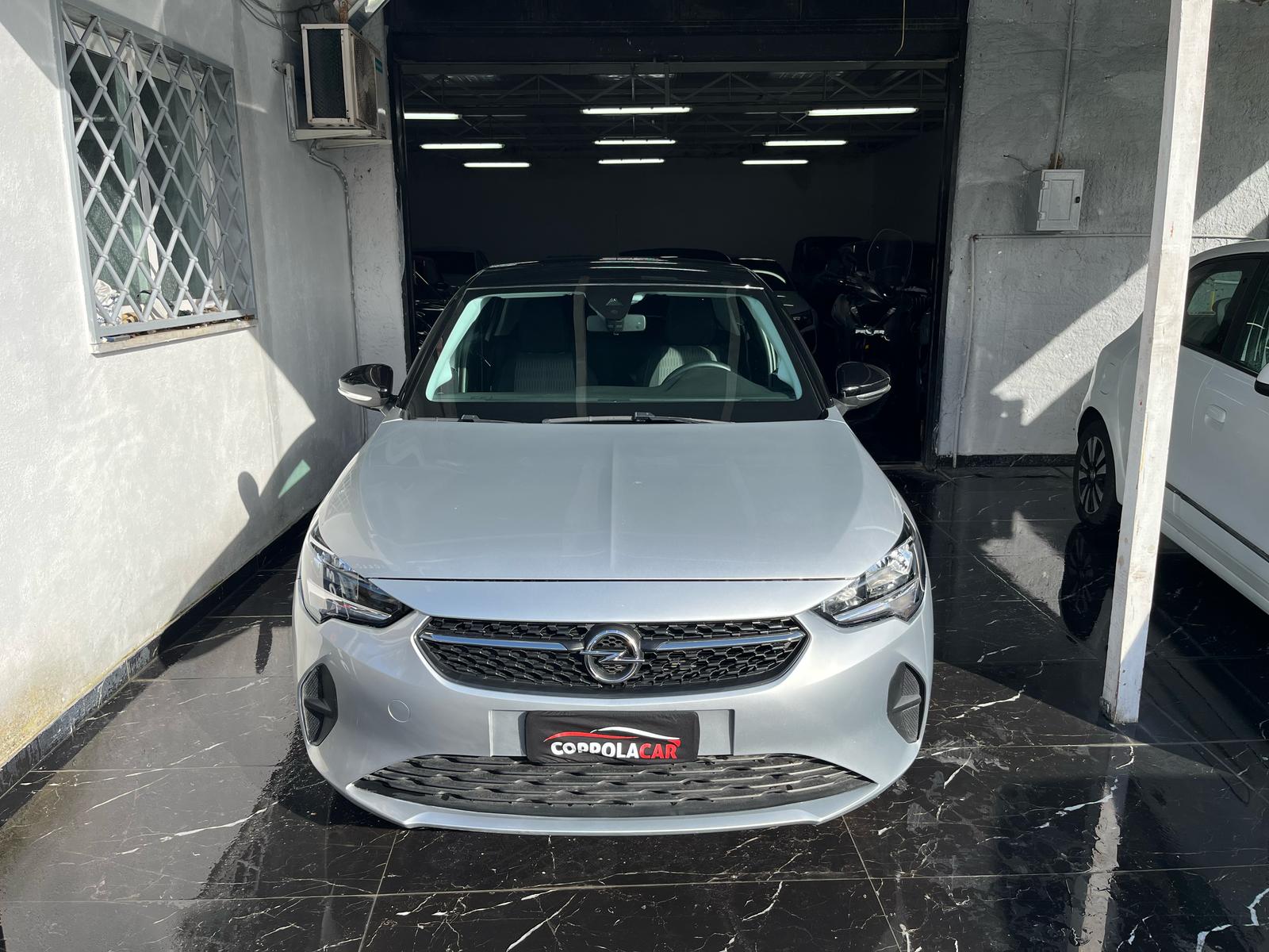 Opel Corsa 1.2 Design & Tech - Immagine 2
