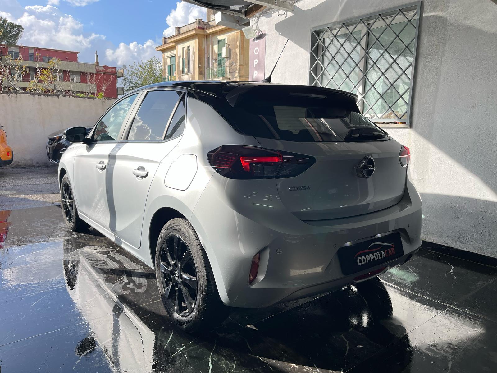 Opel Corsa 1.2 Design & Tech - Immagine 6