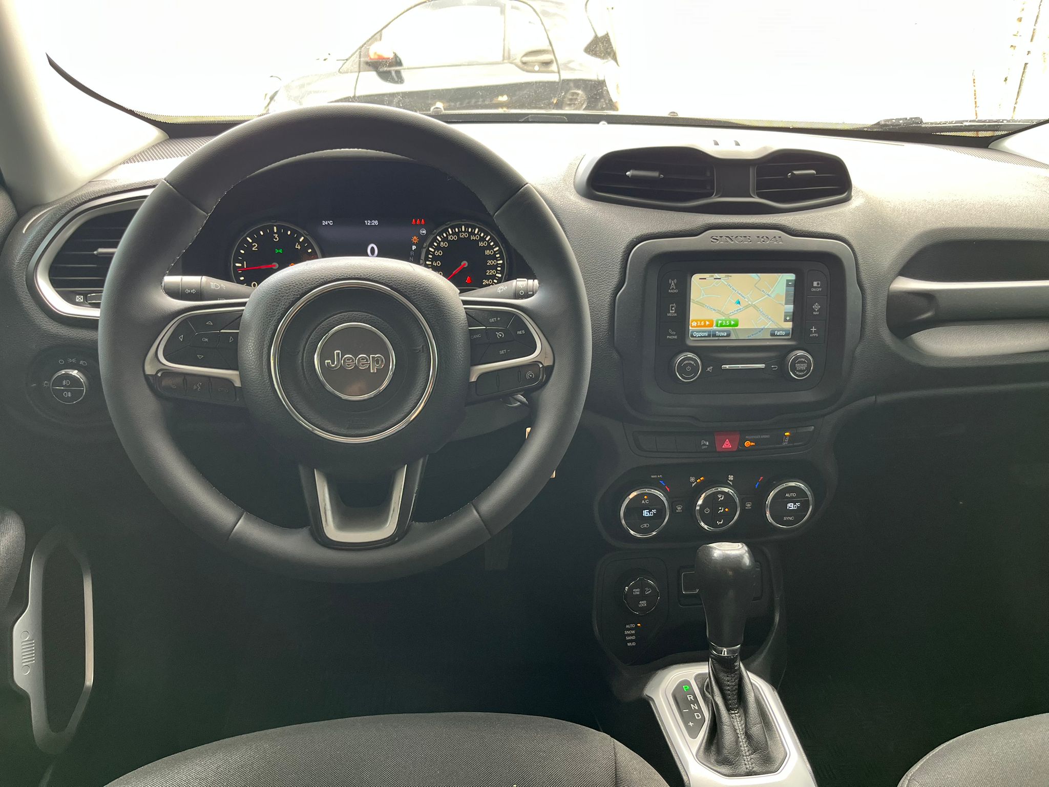 Jeep Renegade Limited 4X4 - Immagine 11