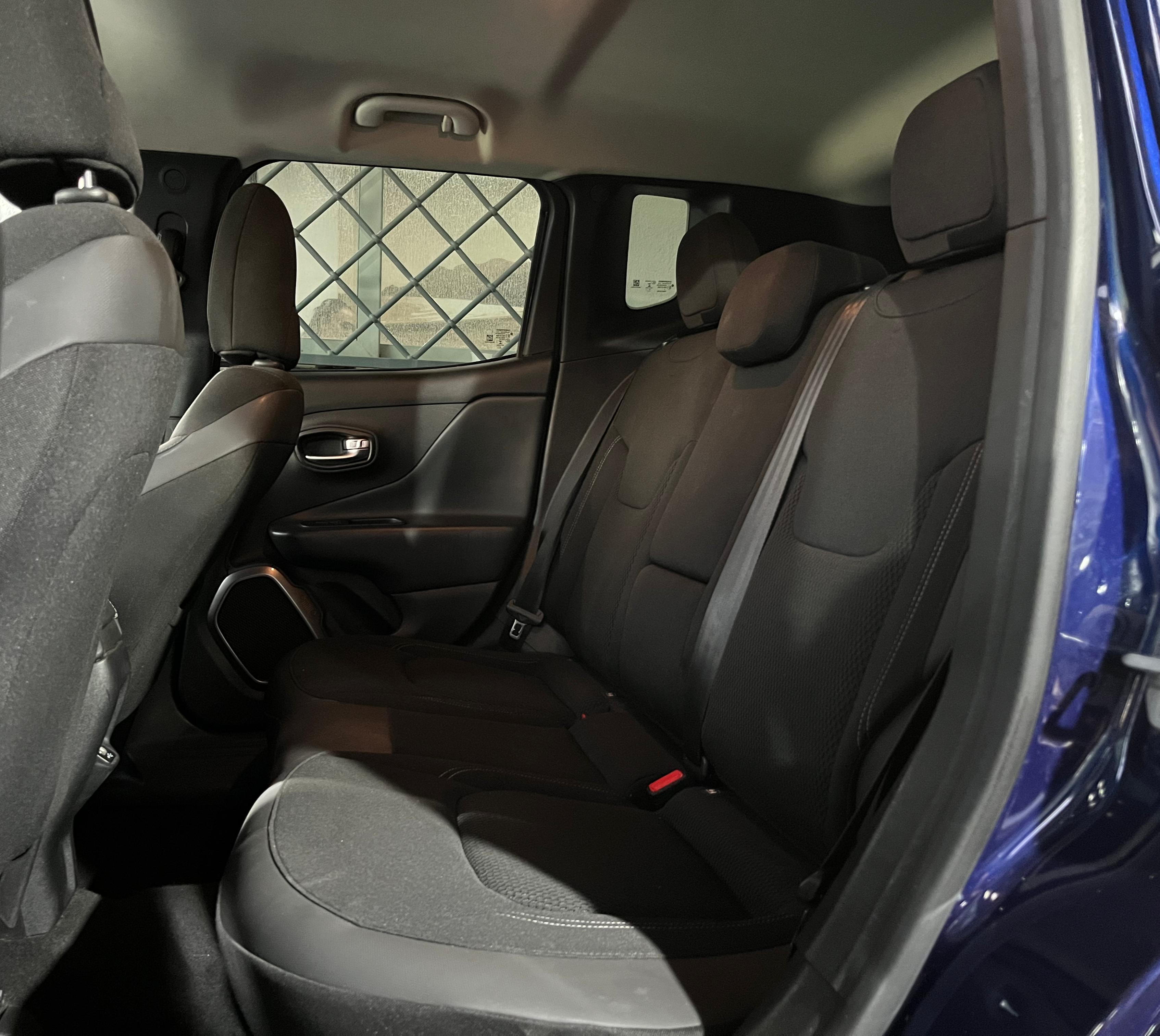 Jeep Renegade 1.6 diesel Black Line - Immagine 19
