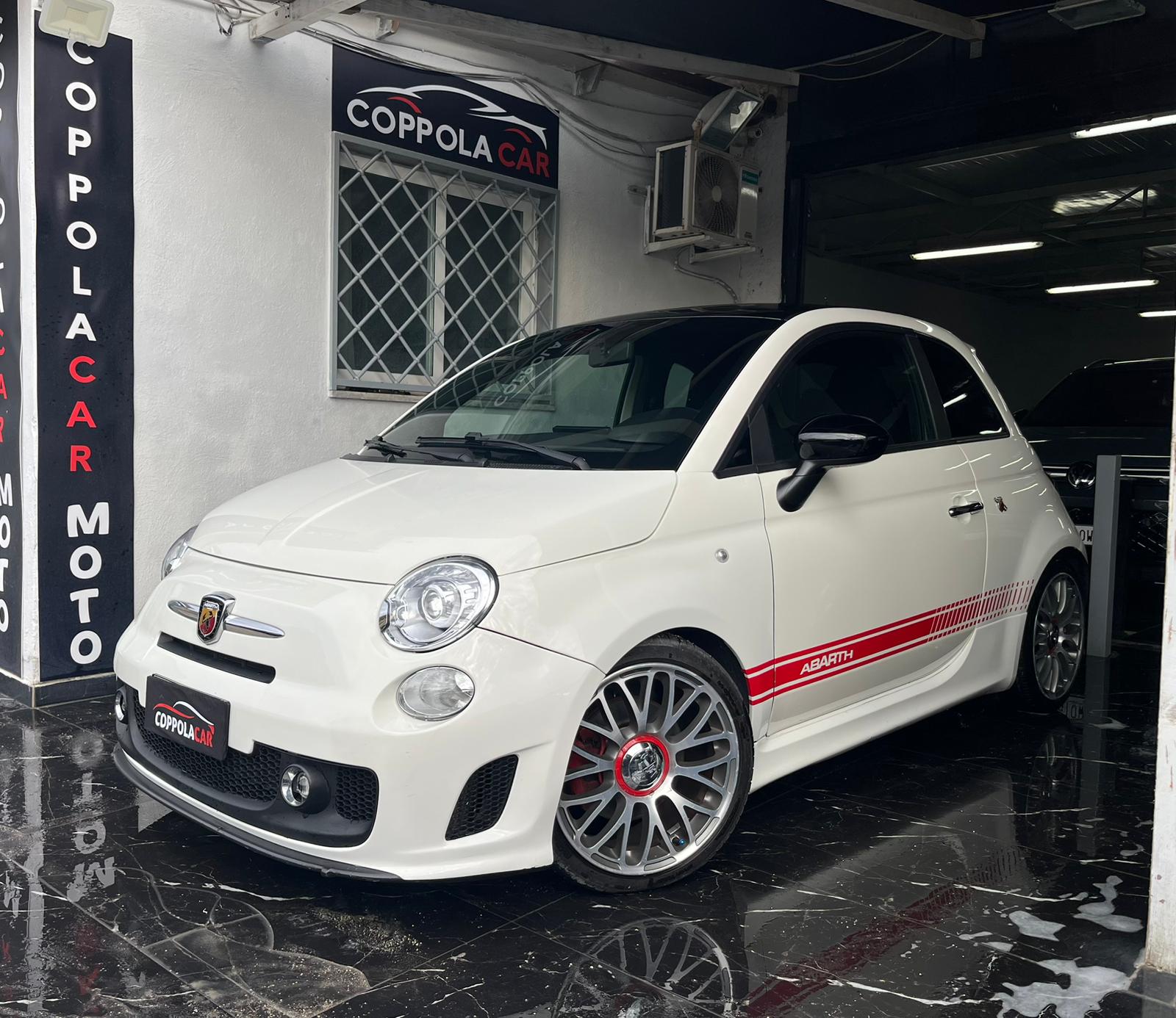Fiat 500 Abarth 1.4 Turbo 140 CV - Immagine 2