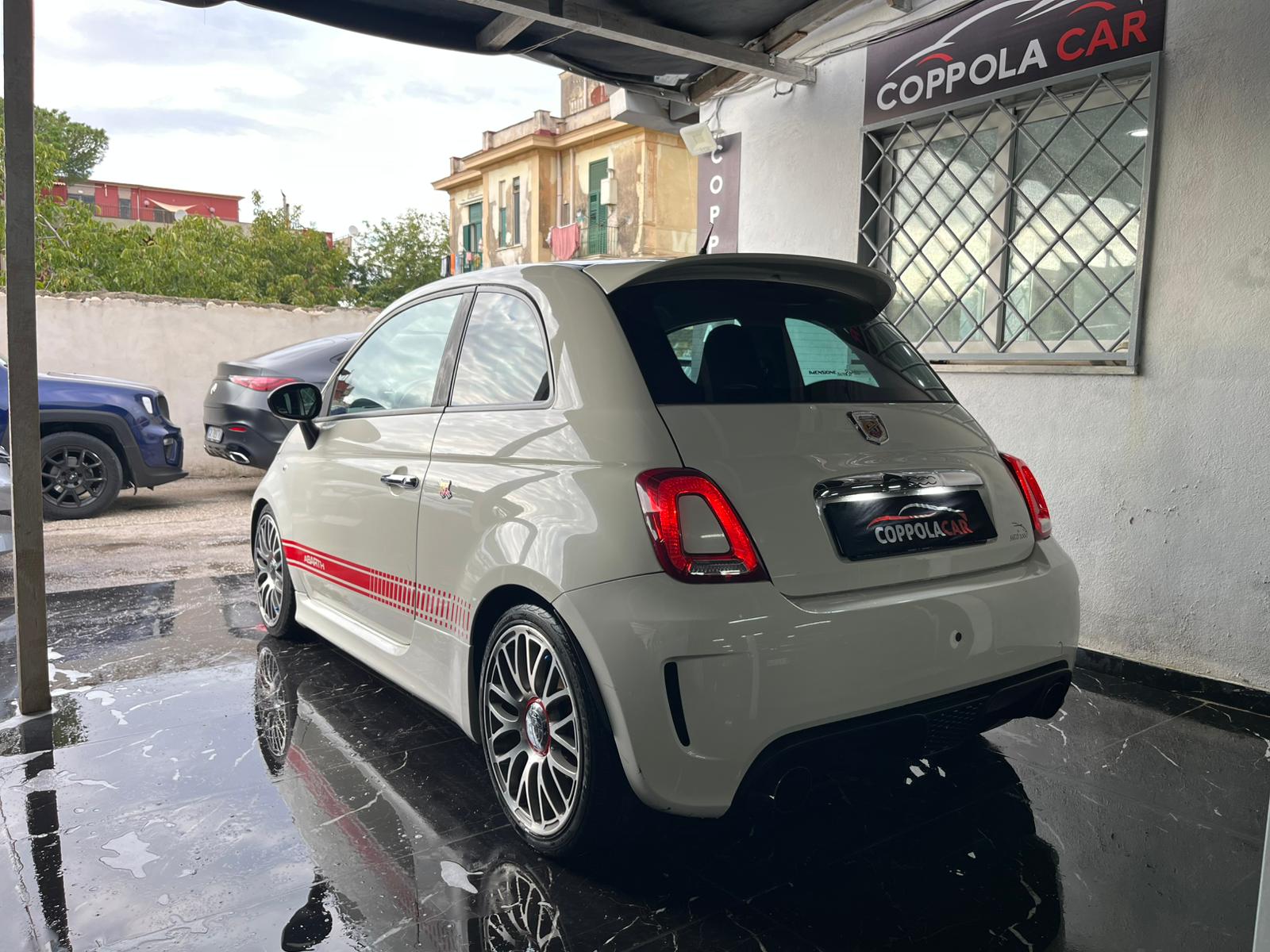 Fiat 500 Abarth 1.4 Turbo 140 CV - Immagine 11