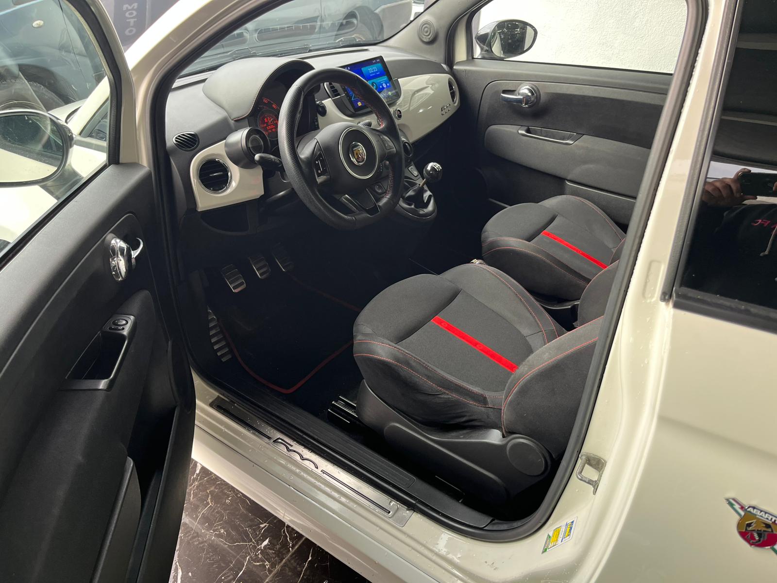 Fiat 500 Abarth 1.4 Turbo 140 CV - Immagine 17
