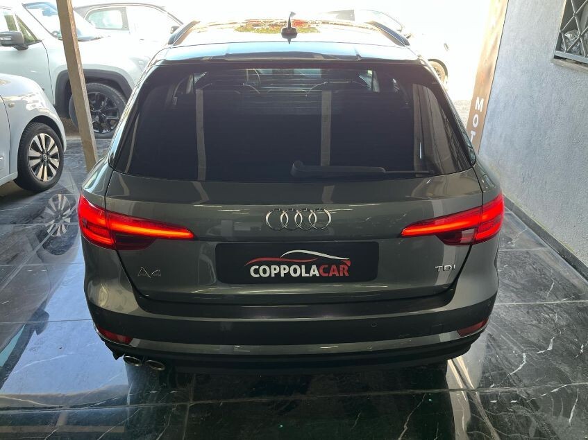 Audi A4 2.0 TDI 190 CV ultra S tronic - Immagine 10