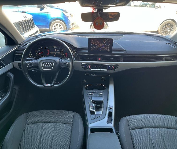 Audi A4 2.0 TDI 190 CV ultra S tronic - Immagine 12