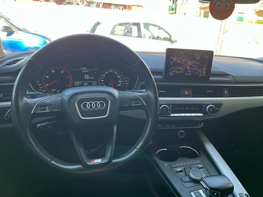 Audi A4 2.0 TDI 190 CV ultra S tronic - Immagine 15