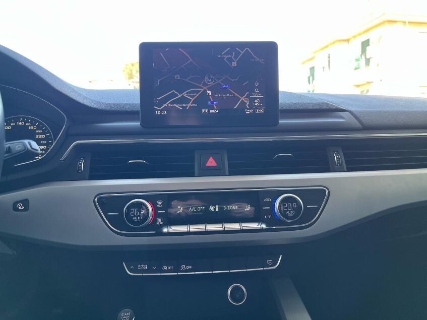 Audi A4 2.0 TDI 190 CV ultra S tronic - Immagine 19