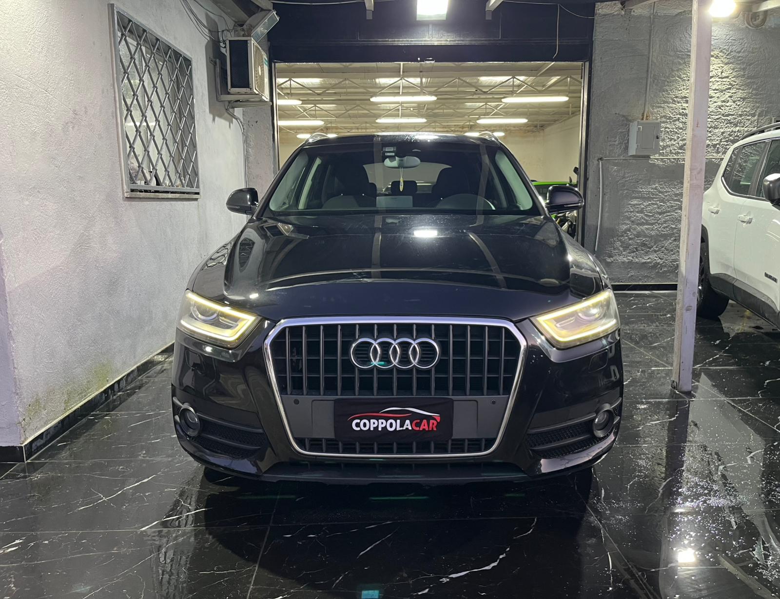 Audi Q3 2.0 TDI S-Line - Immagine 2
