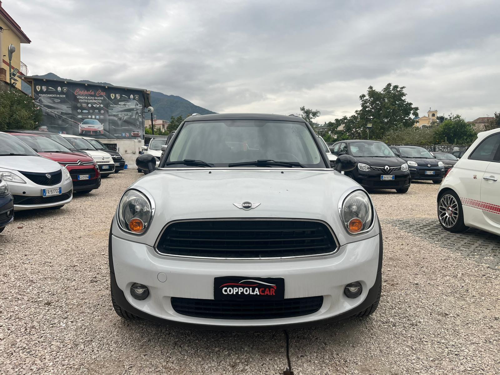Mini Cooper D Countryman  1.6 Cooper D Park Lane Plus - Immagine 2