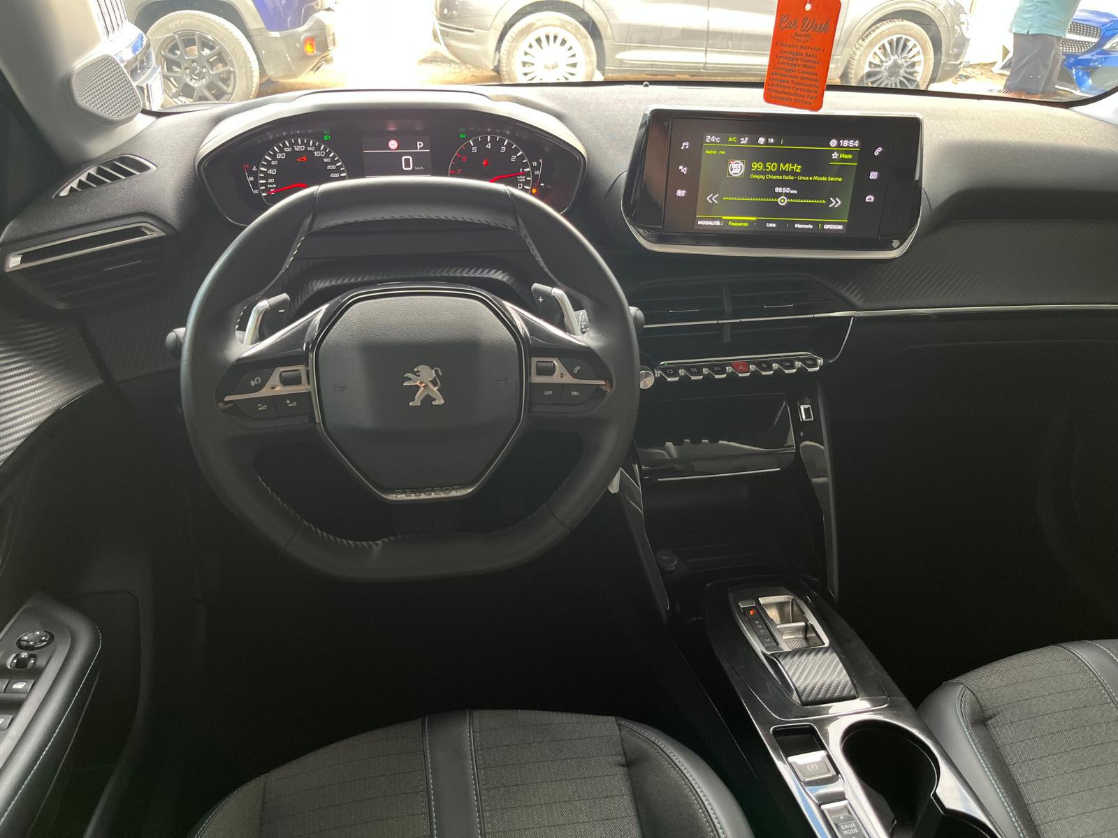 Peugeot 208  1.2 puretech Allure Pack - Immagine 12