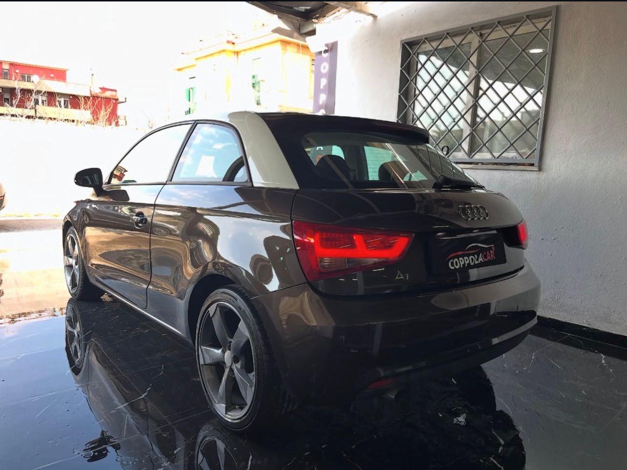 Audi a1 2012 3p 1.6 tdi Attraction c/clima 105cv - Immagine 7