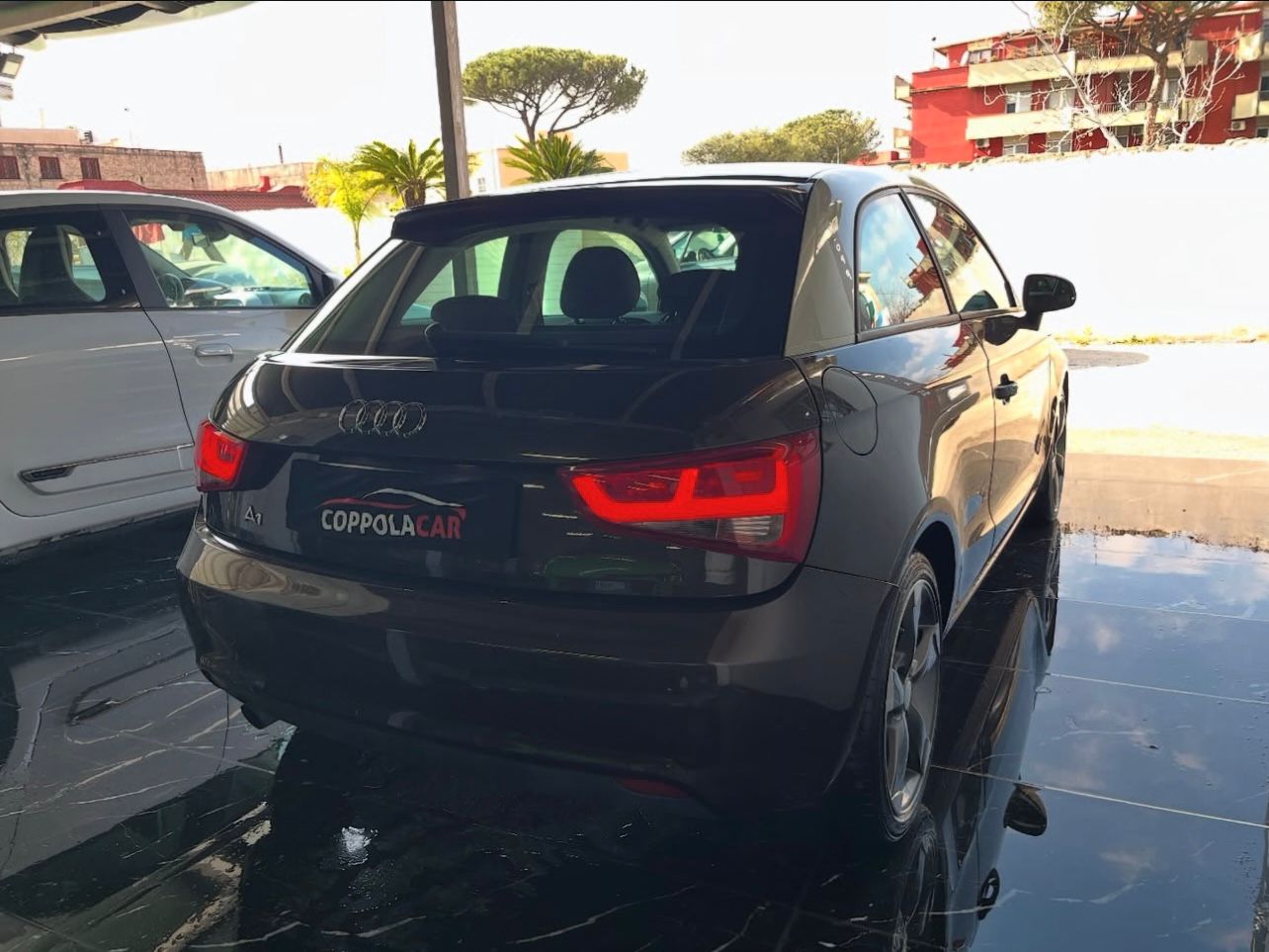 Audi a1 2012 3p 1.6 tdi Attraction c/clima 105cv - Immagine 11