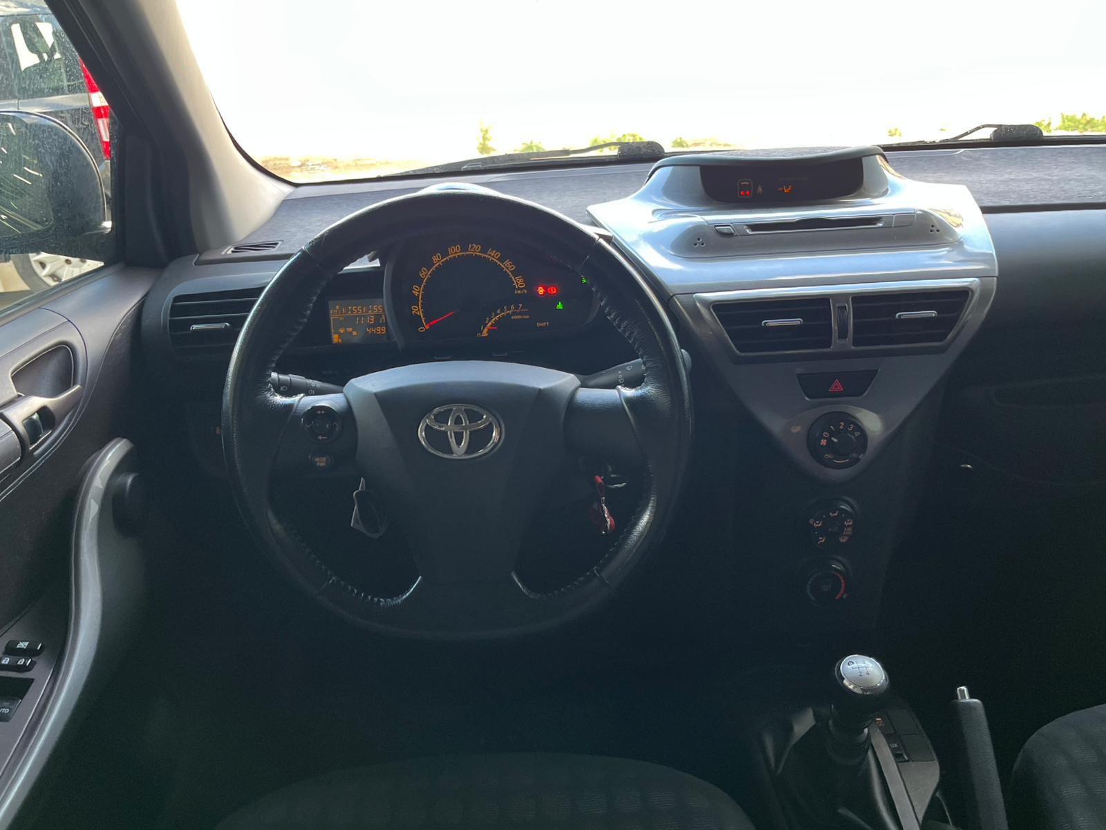 Toyota  iQ 1.0 - Immagine 10