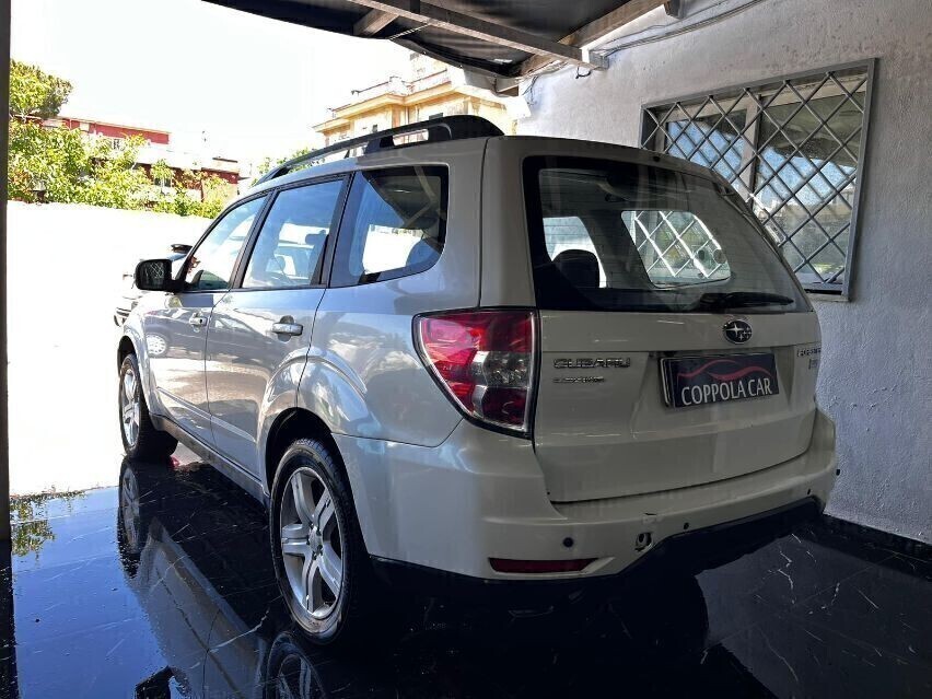Subaru Forester 2.0d X Comfort - Immagine 6