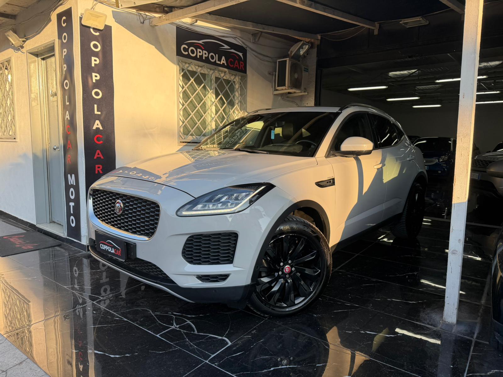 Jaguar E-Pace E-Pace 2.0D 150 CV S - Immagine 2