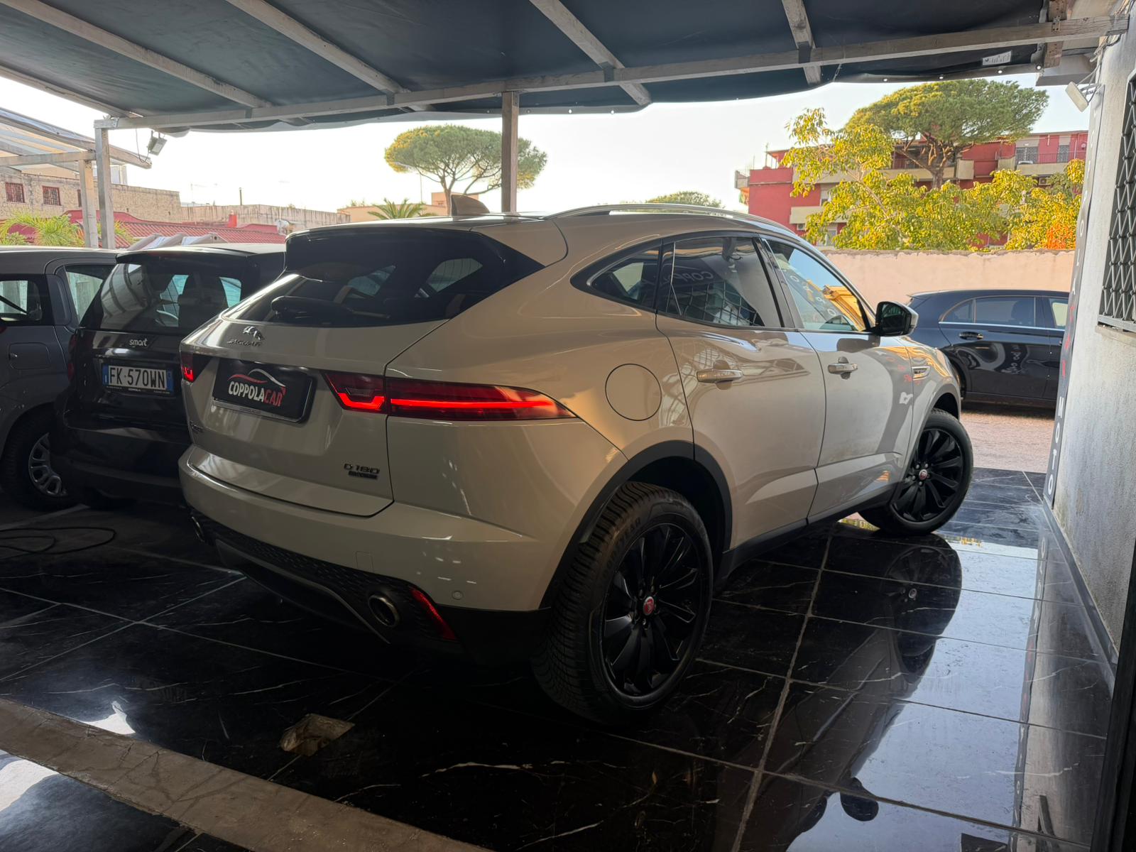 Jaguar E-Pace E-Pace 2.0D 150 CV S - Immagine 8