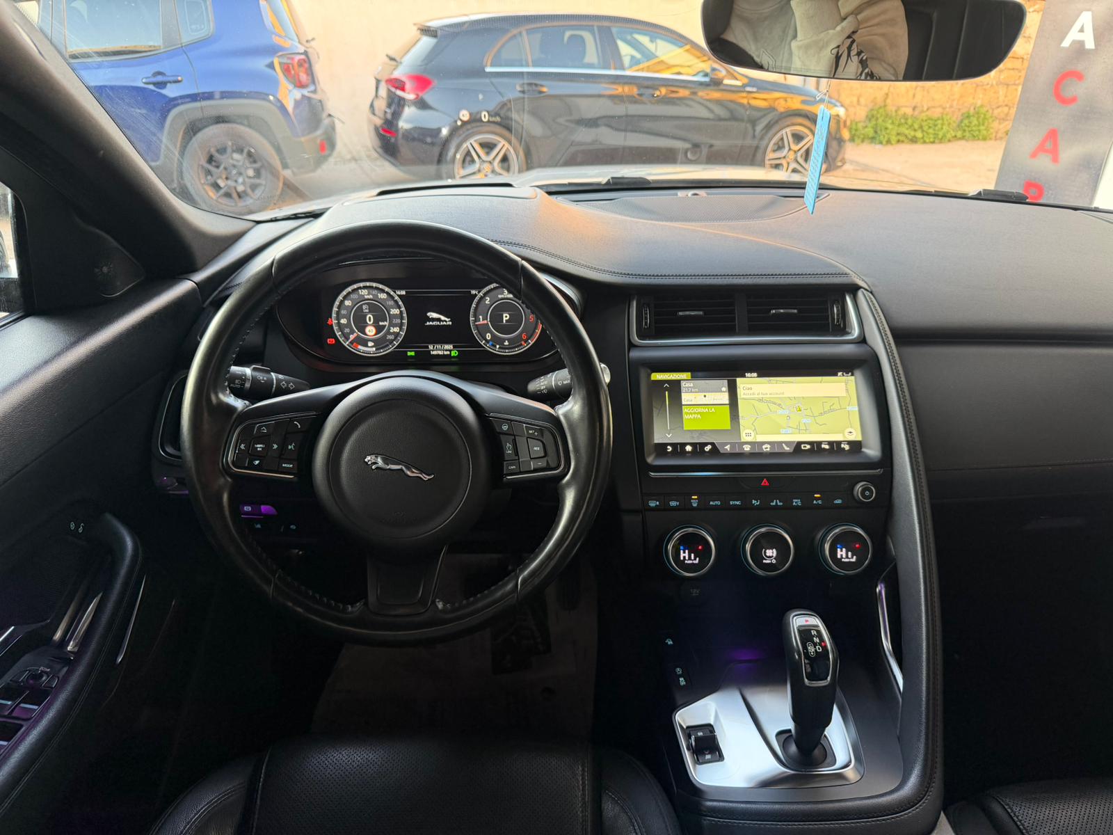 Jaguar E-Pace E-Pace 2.0D 150 CV S - Immagine 12