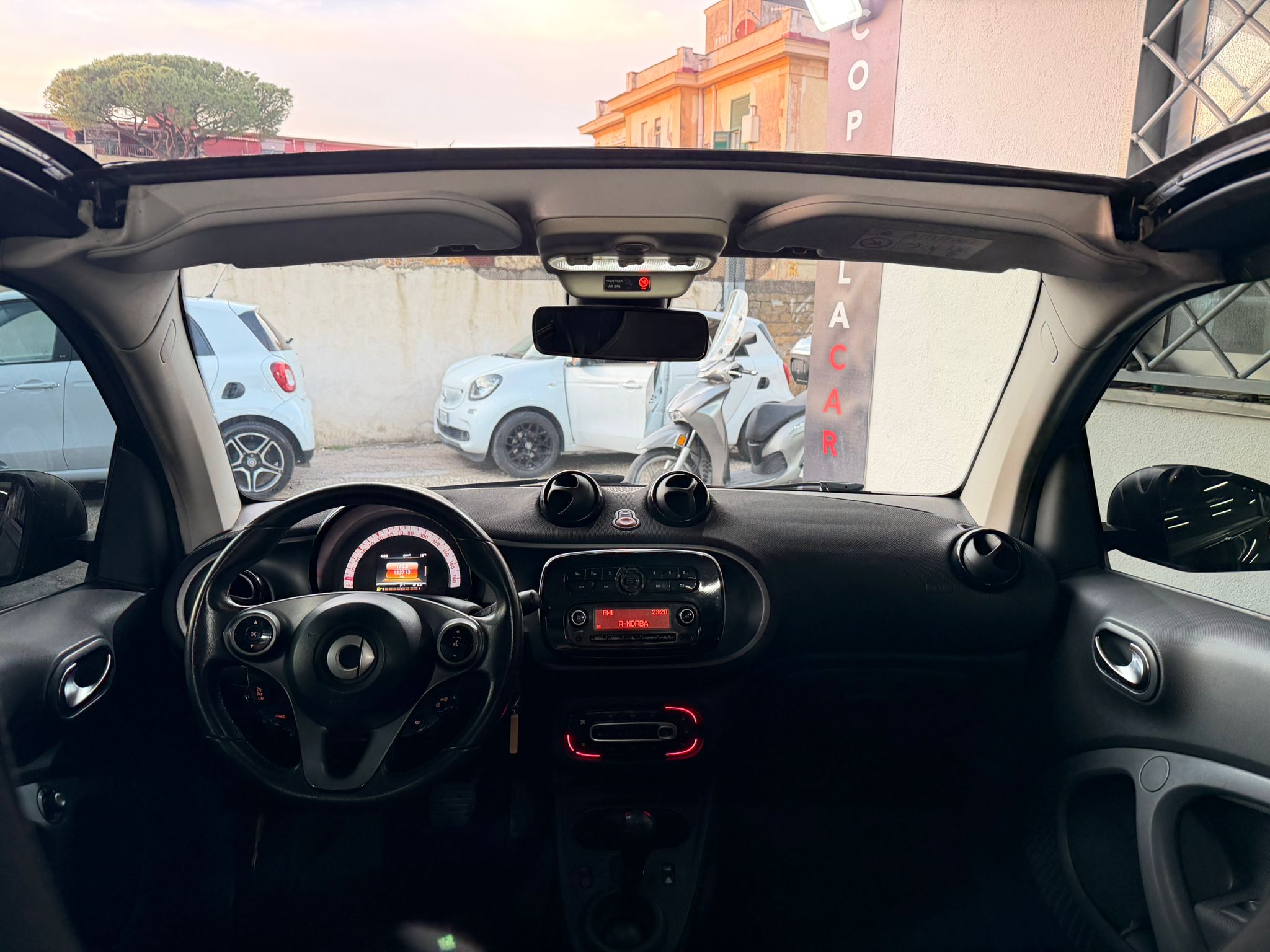 Smart ForTwo fortwo 70 1.0 twinamic cabrio Passion - Immagine 19