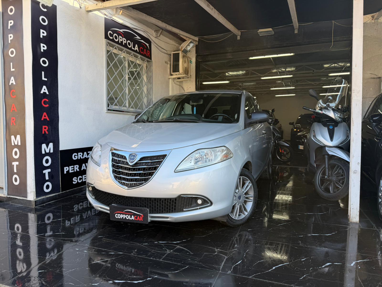 Lancia Ypsilon 