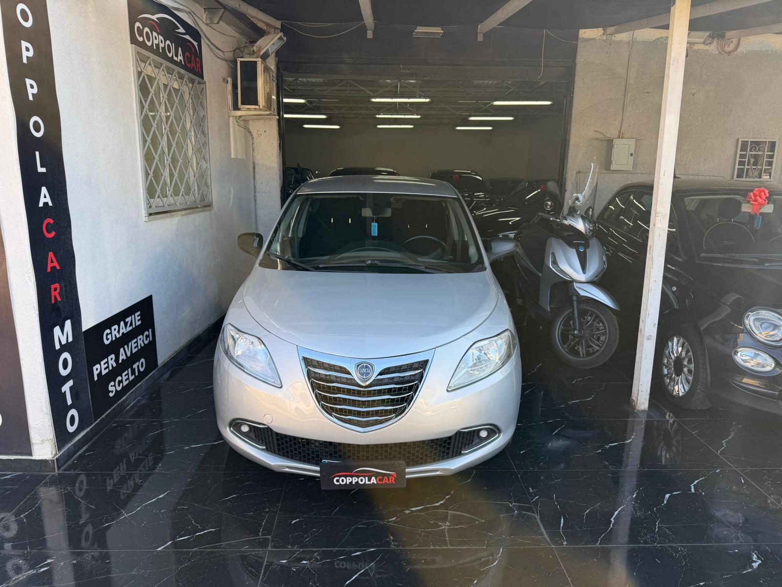 Lancia Ypsilon   1.2 Silver ecochic Gpl - Immagine 3