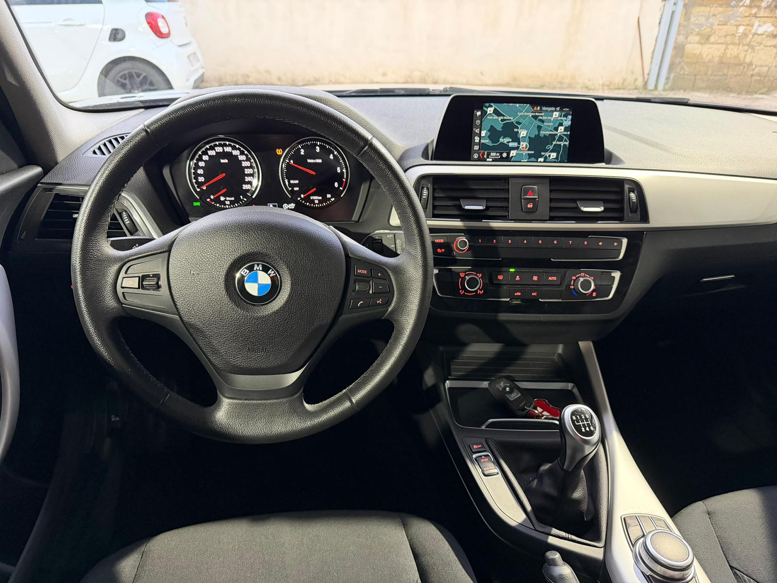 BMW 118 118d 5p. Sport - Immagine 13