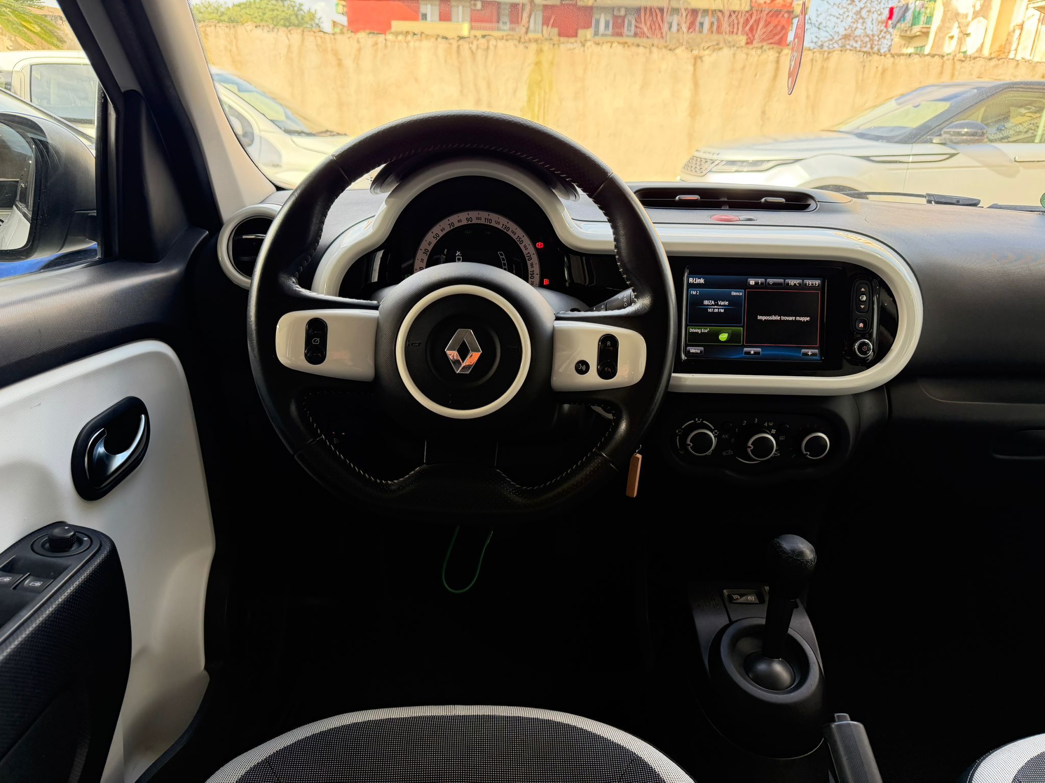 Renault Twingo  TCe 70 CV EDC Intens - Immagine 14