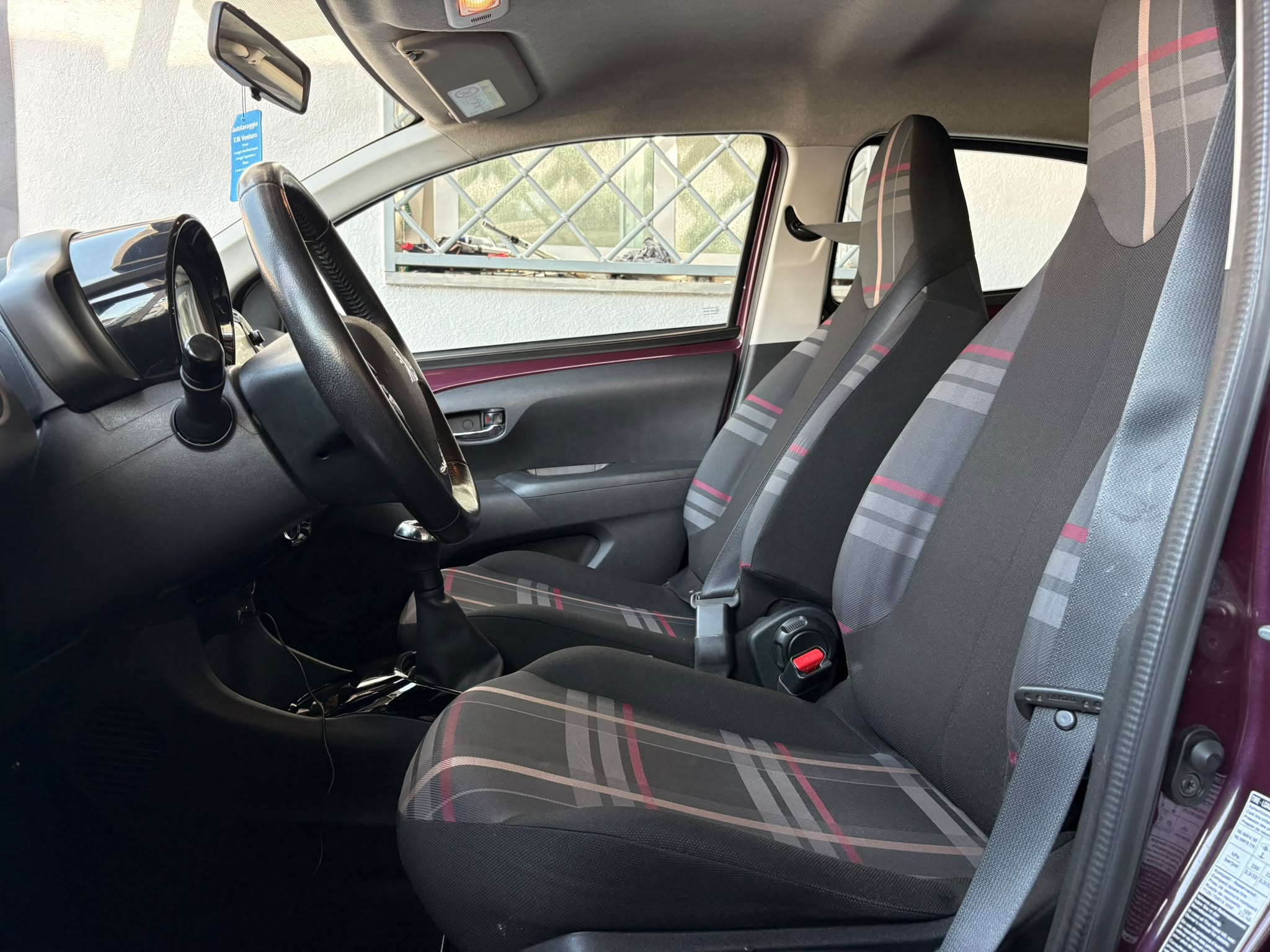 Peugeot 108 VTi 68 5 porte Allure - Immagine 11