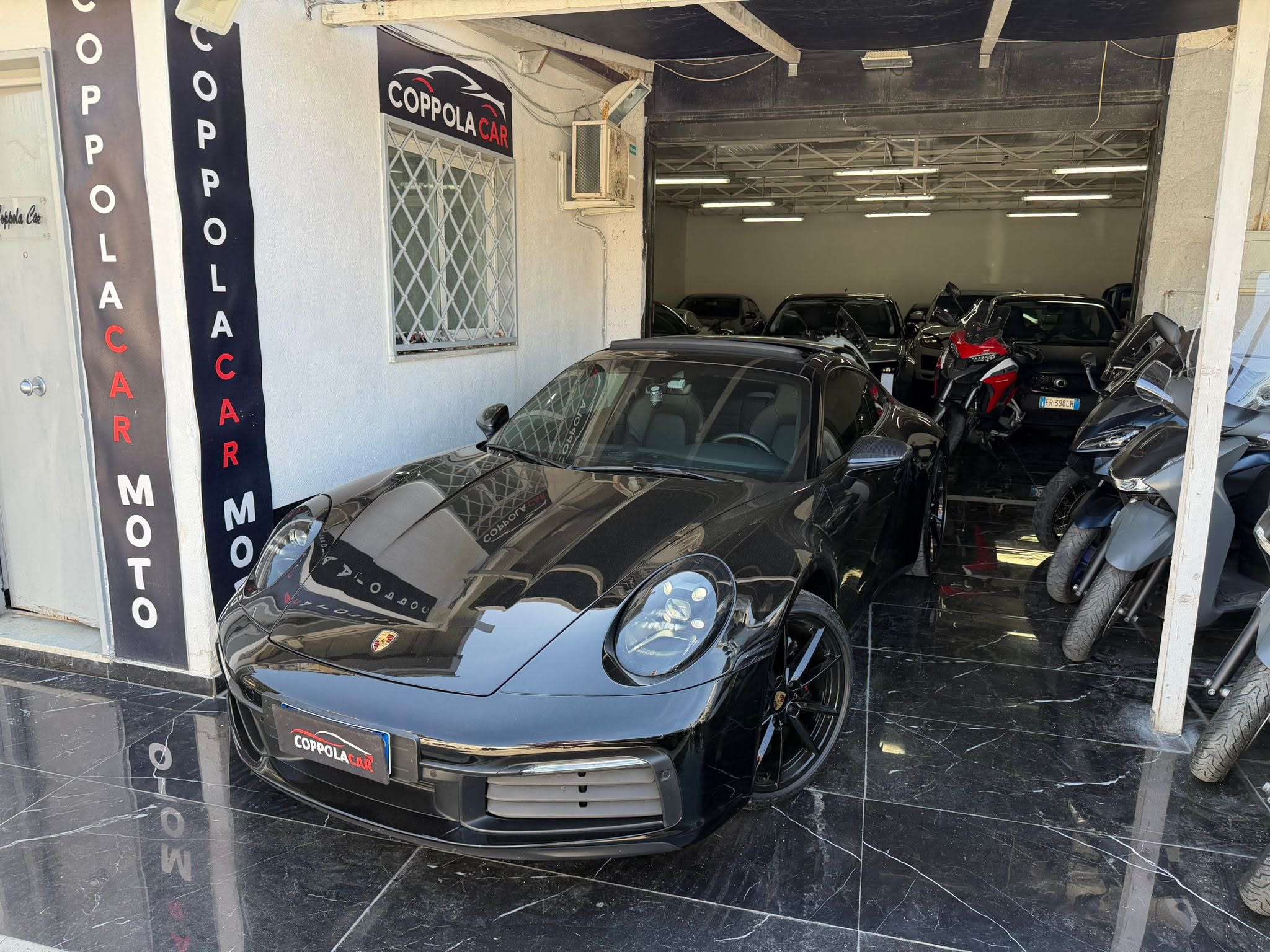 Porsche  911