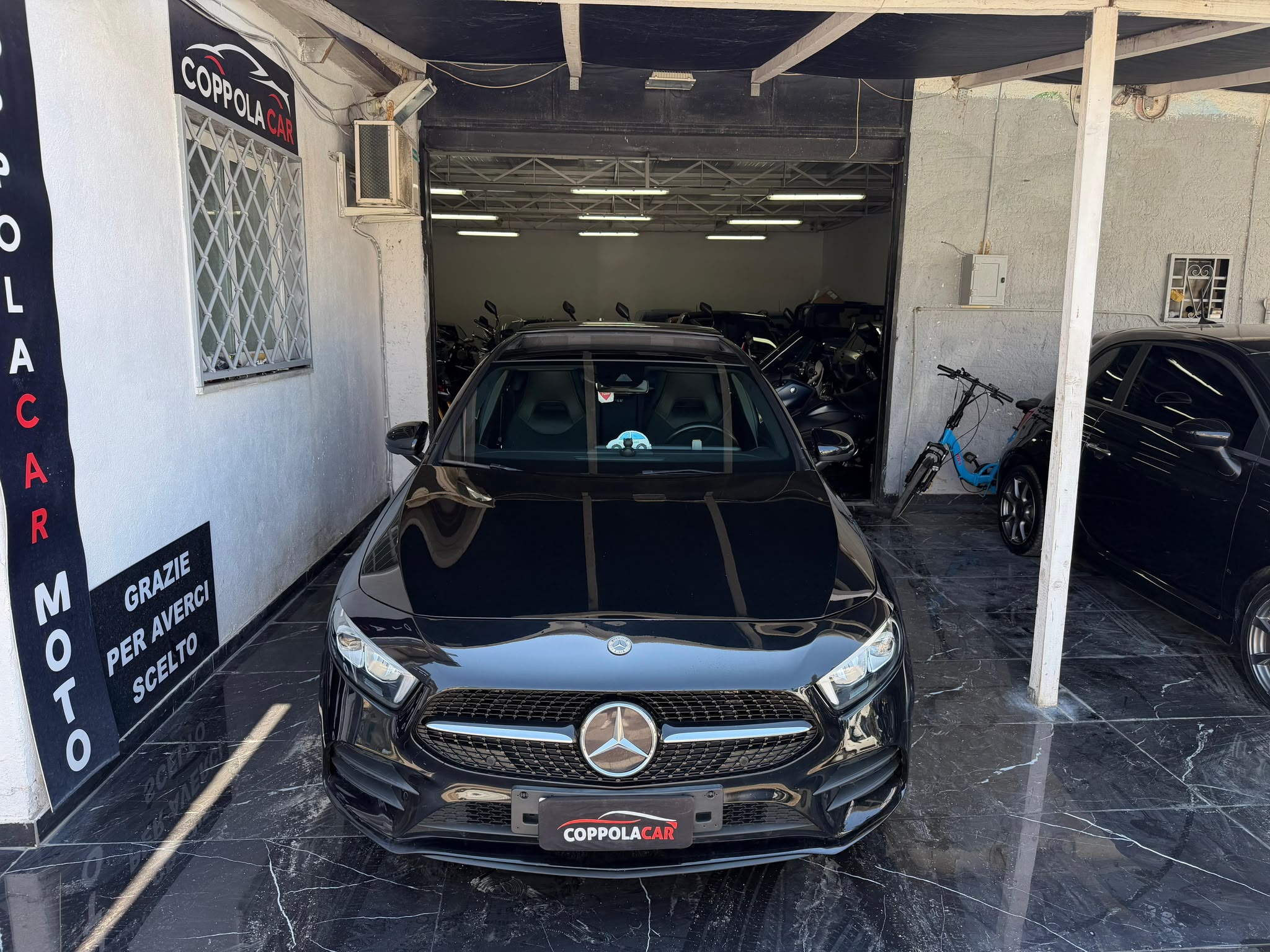 Mercedes-Benz Classe A  Premium AMG - Immagine 4