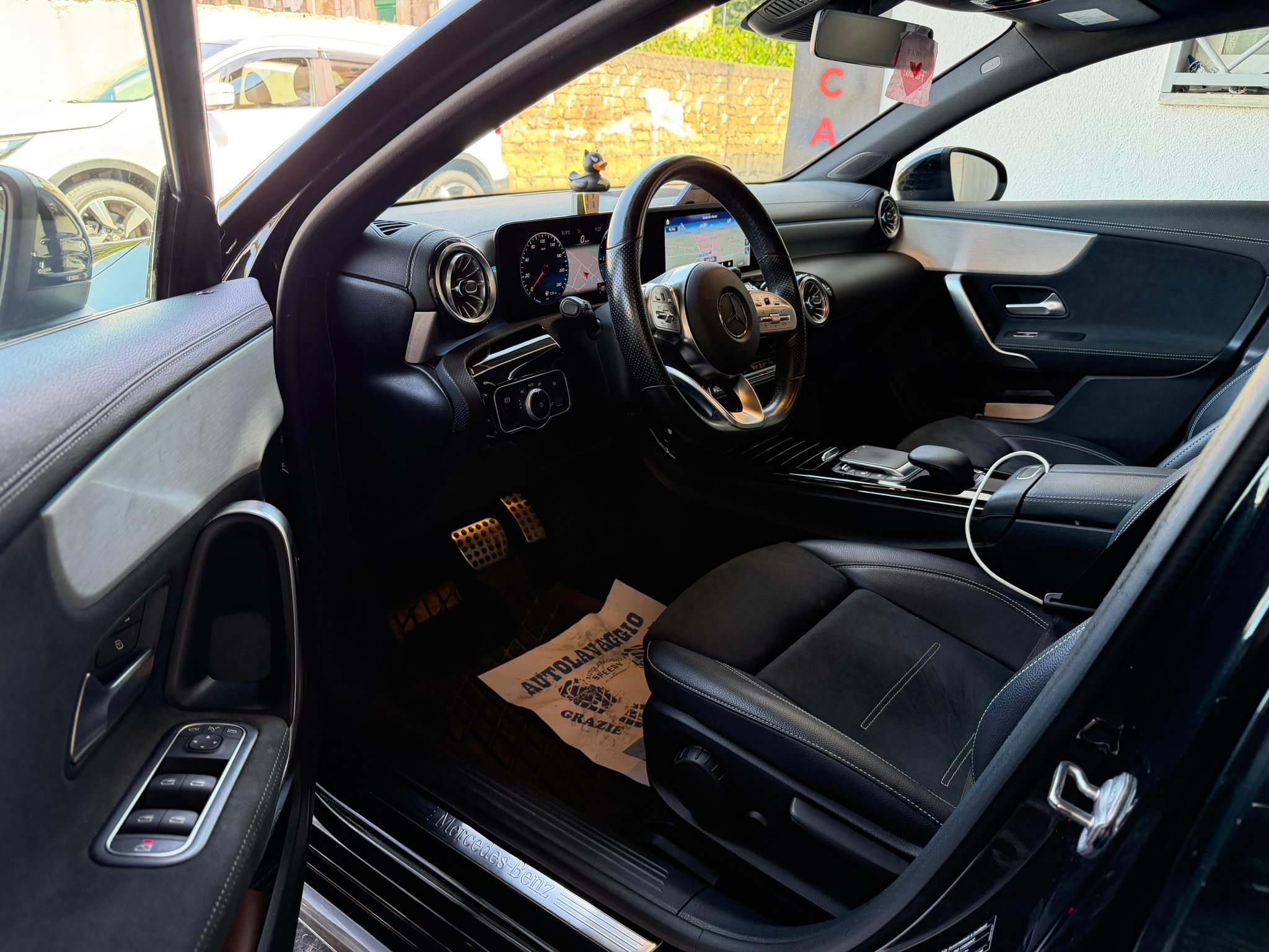 Mercedes-Benz Classe A  Premium AMG - Immagine 12