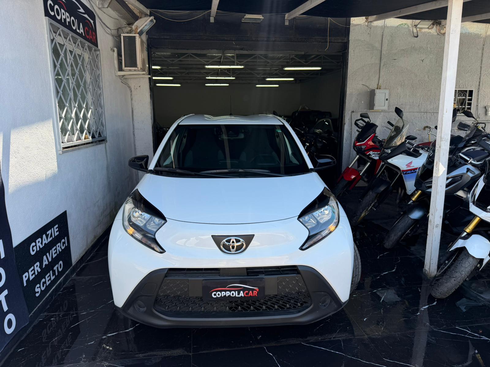 Toyota Aygo X  1.0 VVT-i 72 Cv % Porte Active - Immagine 3