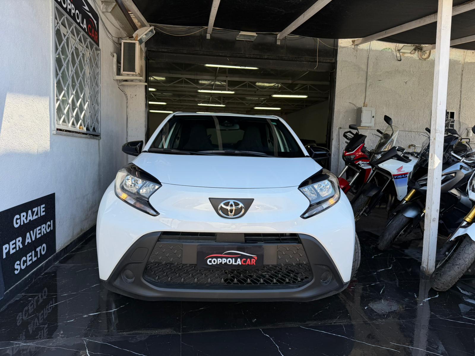 Toyota Aygo X  1.0 VVT-i 72 Cv % Porte Active - Immagine 12