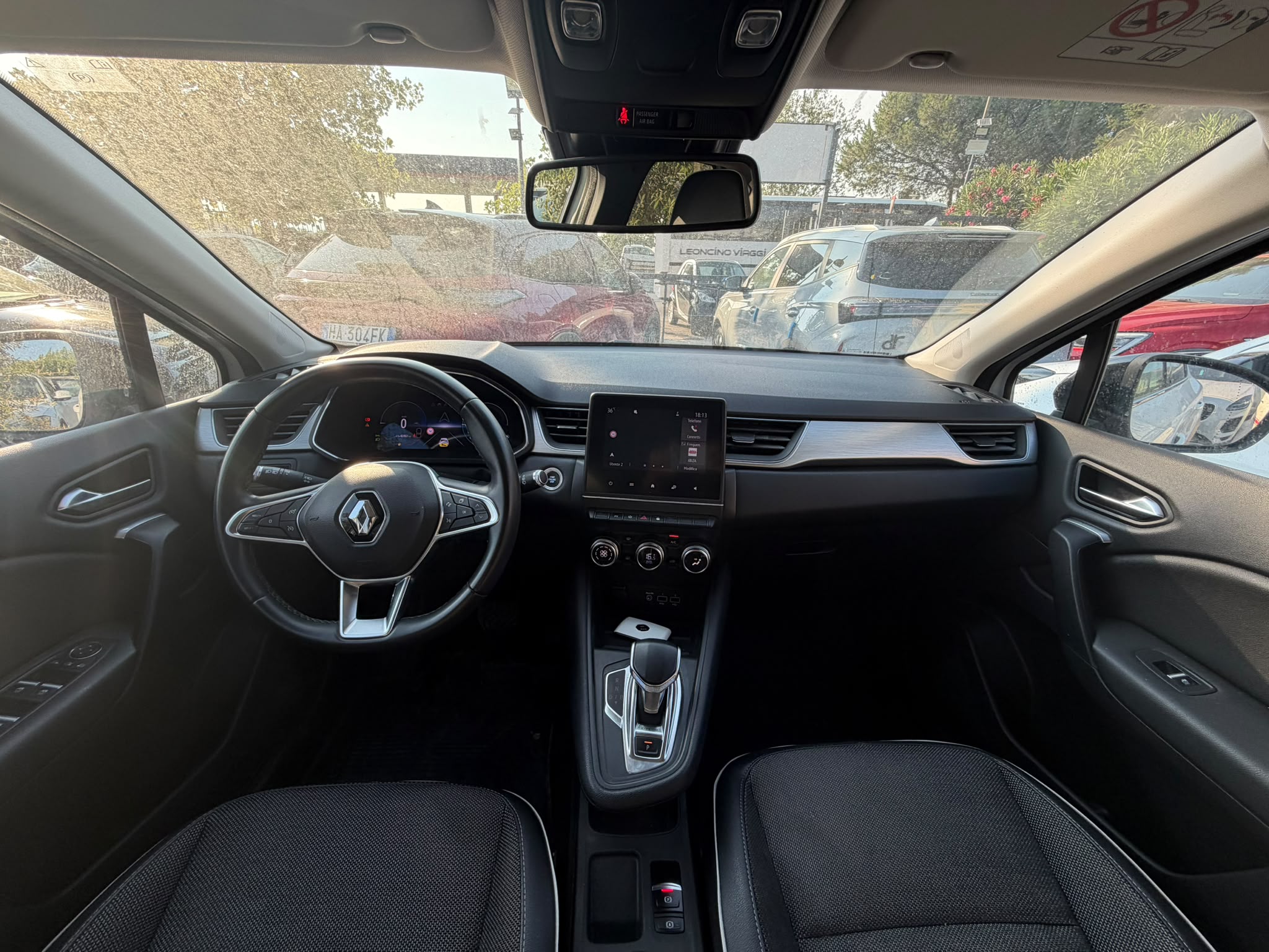 Renault  Captur Plug-In Hybrid E-Tech - Immagine 9