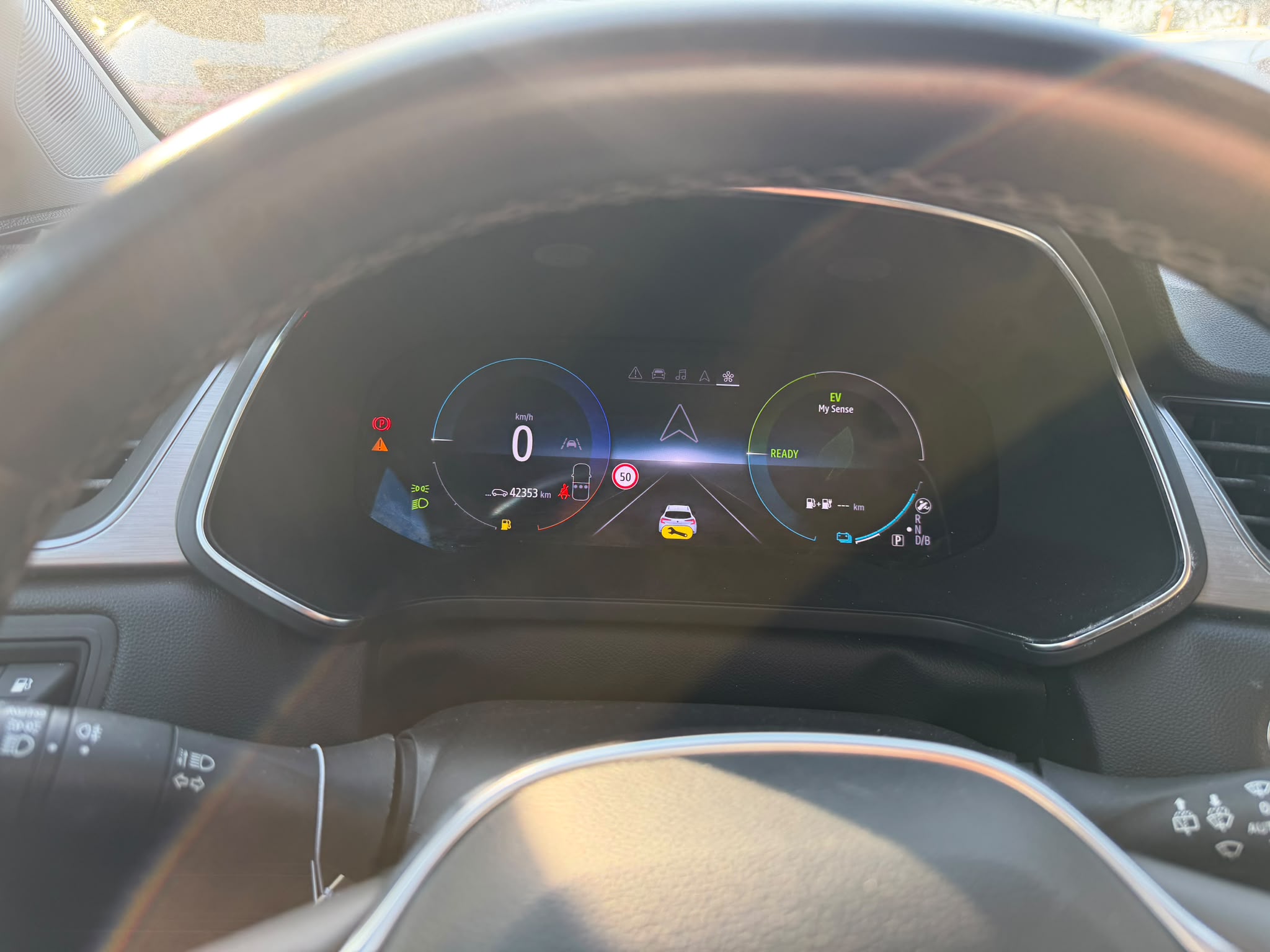 Renault  Captur Plug-In Hybrid E-Tech - Immagine 15