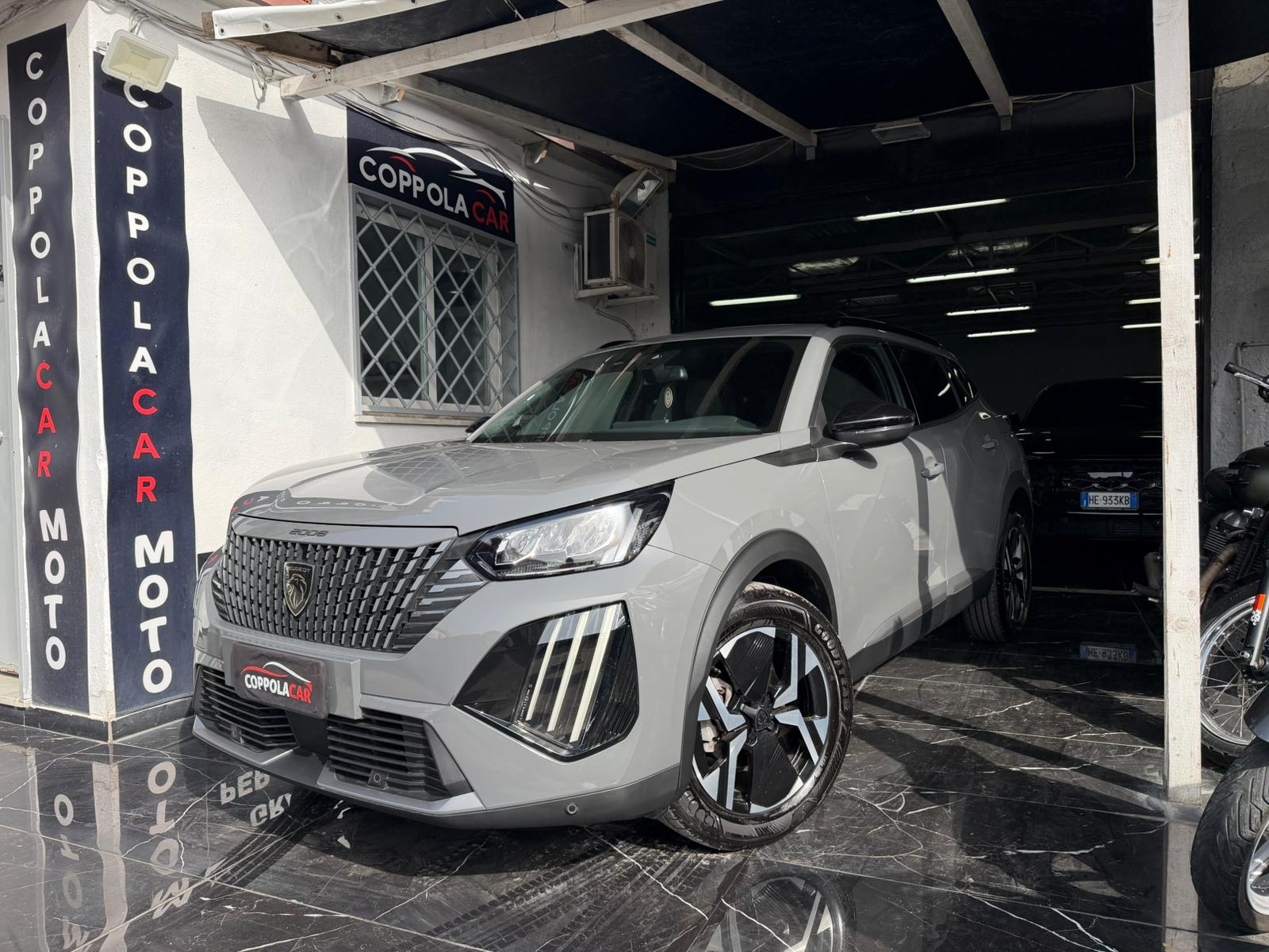Peugeot  2008