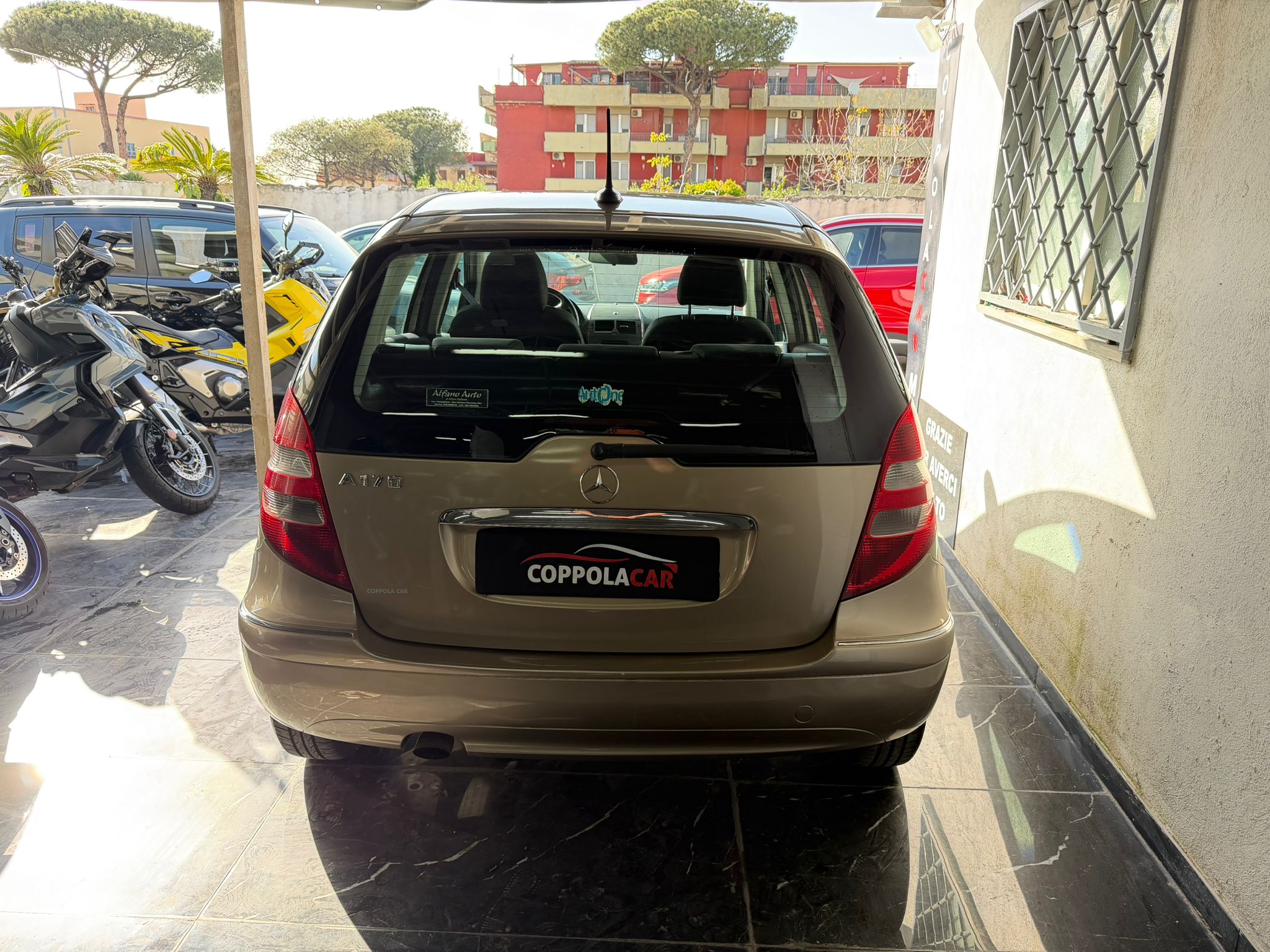 Mercedes-Benz A 180 Premium Plus - Immagine 5