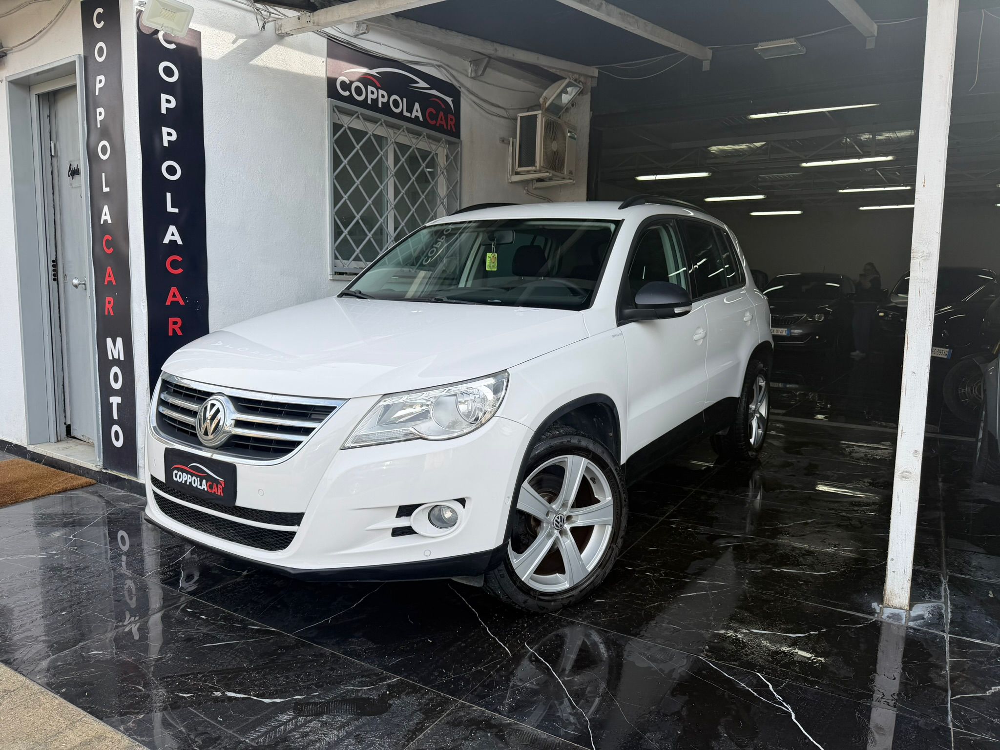 Volkswagen  Tiguan 