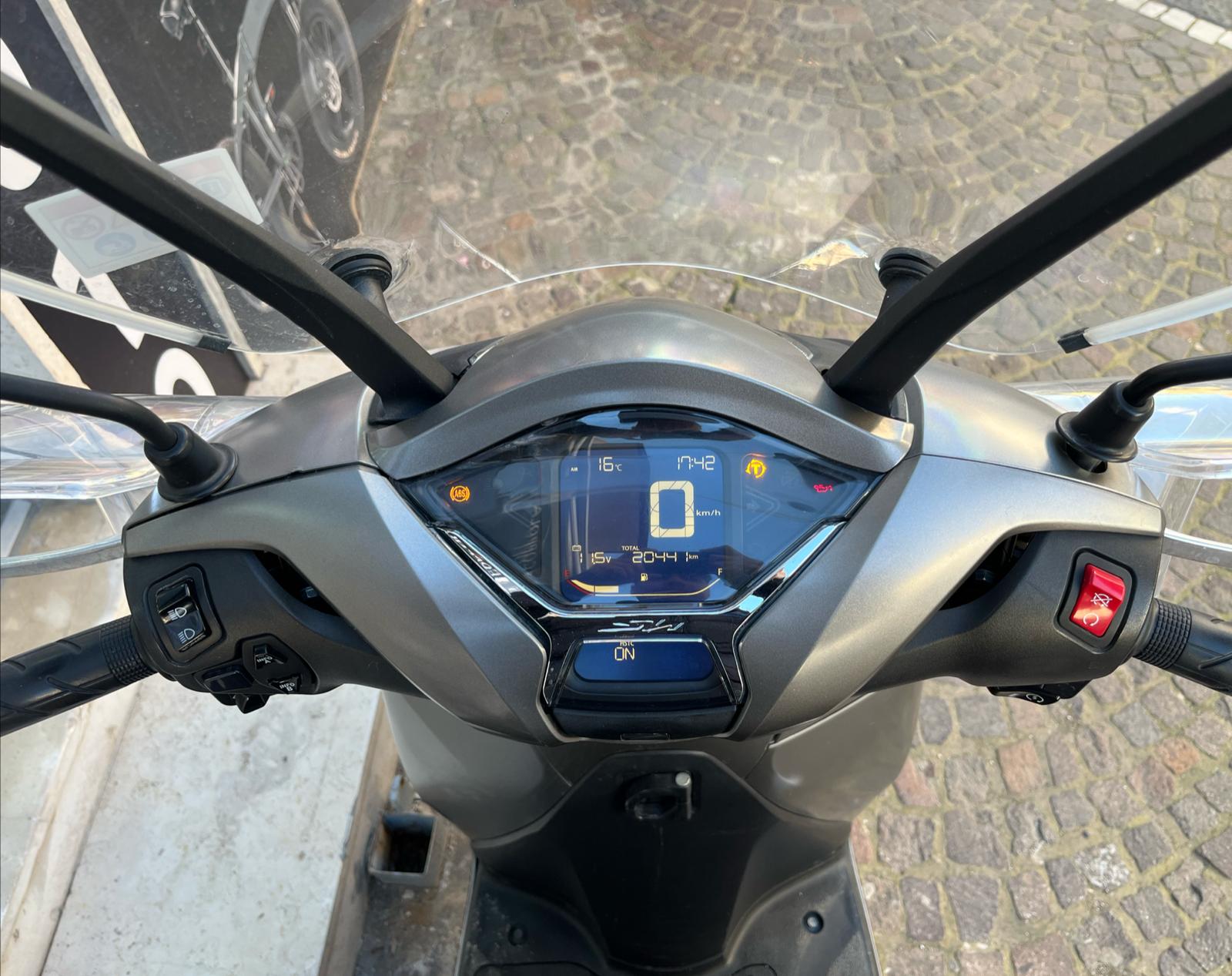 Honda SH350 - Immagine 9